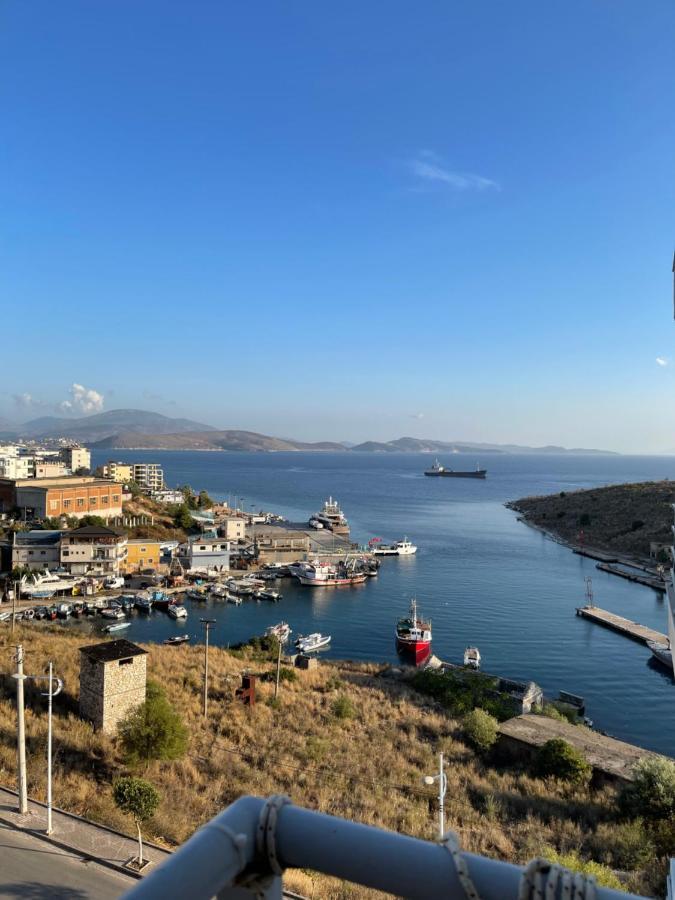 Oni'S Apartments Sarandë Esterno foto