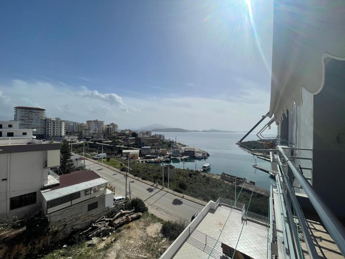 Oni'S Apartments Sarandë Esterno foto